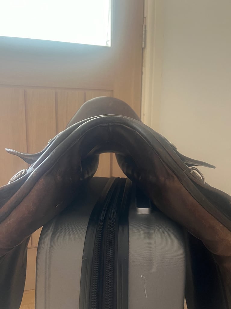 16” M and J English leather brown saddle 