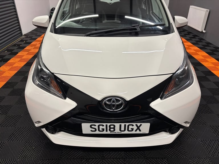 2018 Toyota AYGO 1.0 VVT-i X-Play 5dr HATCHBACK Petrol Manual