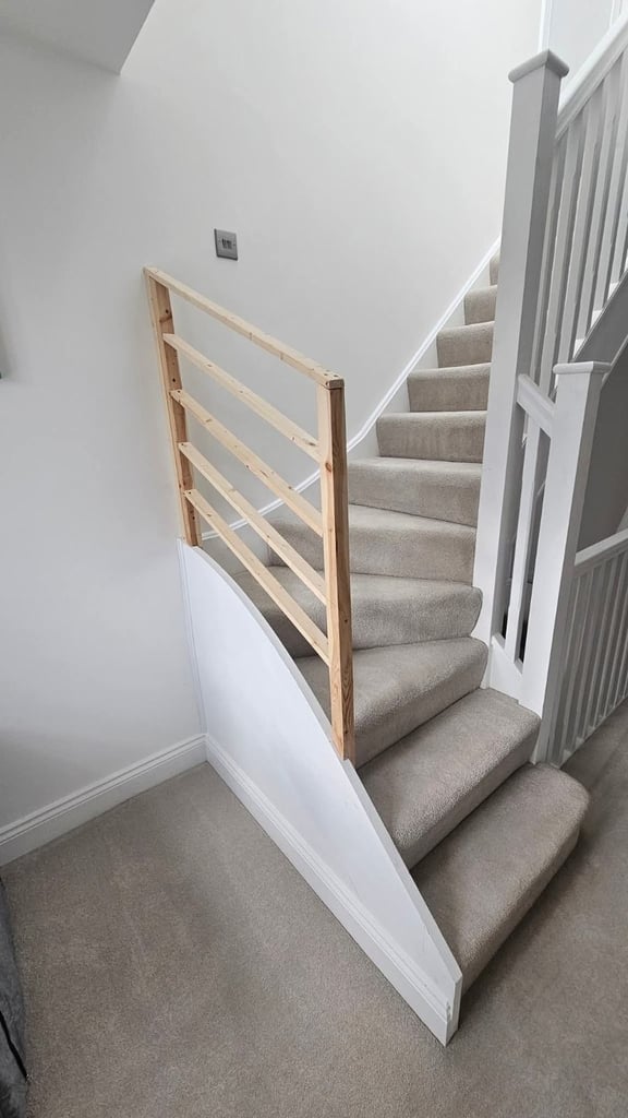 We do All type of flooring carpeting,laminate flooring etc.carpet installer/ technician.