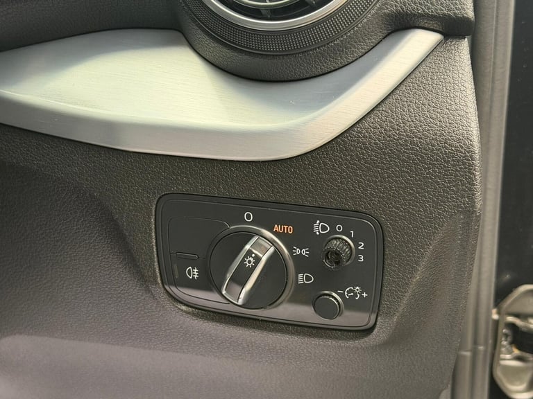 2017 Audi Q2 1.4 TFSI CoD Sport S Tronic Euro 6 (s/s) 5dr ESTATE Petrol Automatic