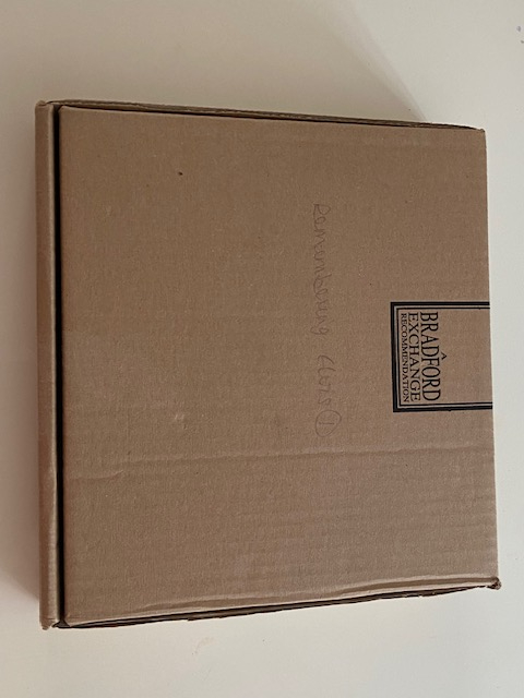 Elvis Plate Brad Ex. 'Remembering Elvis Collection - The King' Plate 1 NR MINT