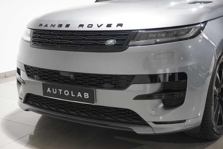 2023 Land Rover Range Rover Sport 3.0 D300 MHEV Dynamic SE SUV 5dr Diesel Auto 4WD Euro 6 (s/s) (...