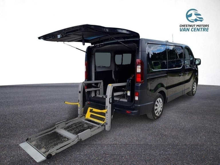 Renault Trafic WAV Wheelchair Access Flat Floor SWB L1H1 5 Seats 59K 2019 No VAT