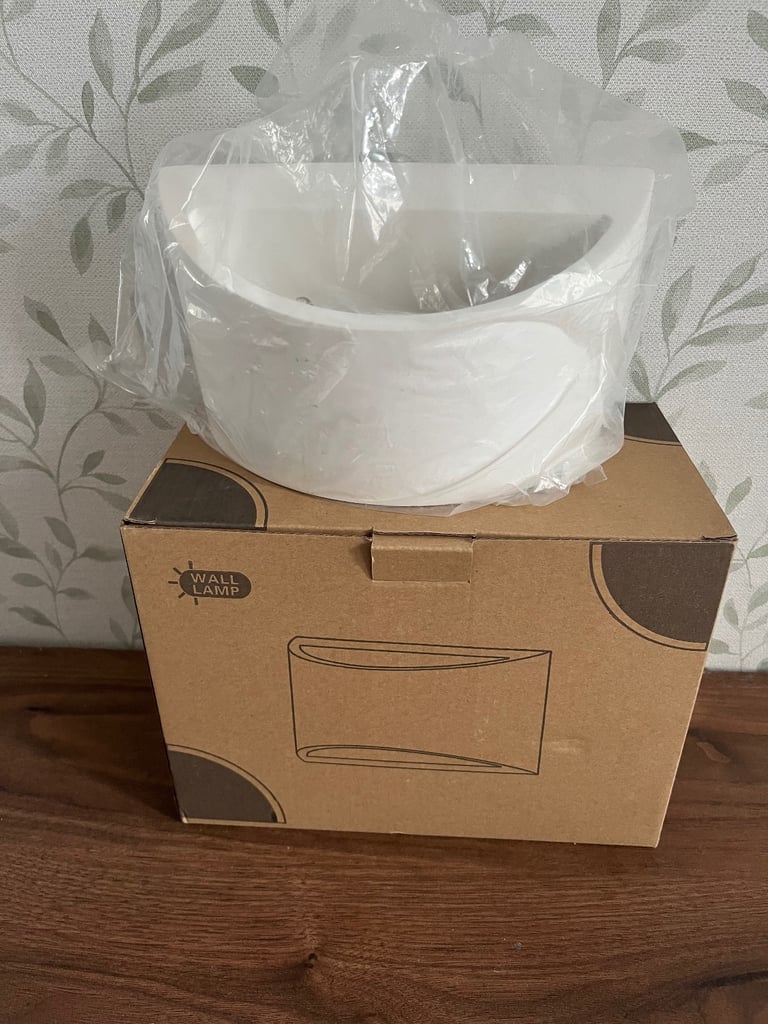 Wall light NEW in box 
