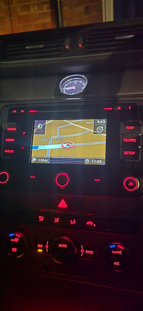 Volkswagen, PASSAT, Estate, 2013, Manual, 1968 (cc), 5 doors