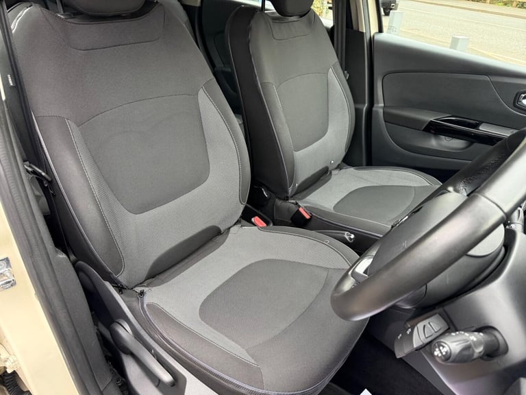 2016 Renault Captur 1.5 dCi ENERGY Dynamique Nav Euro 6 (s/s) 5dr HATCHBACK Diesel Manual