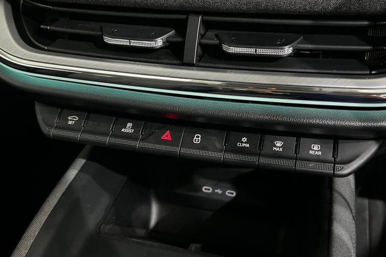 2021 21 SKODA ENYAQ IV 62KWH 60 NAV LOFT SUV 5DR ELECTRIC AUTO (179 PS) TOUCHSCR