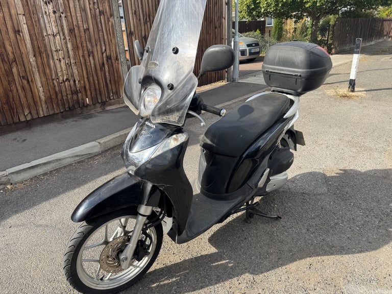 Honda, SH, mode 2015, 125 (cc) black not PCX 