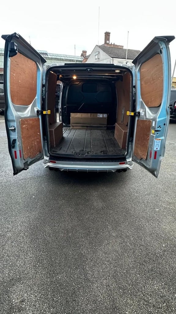 2019 Ford Transit Custom 2.0 EcoBlue 130ps Low Roof Limited Van PANEL VAN DIESEL Manual