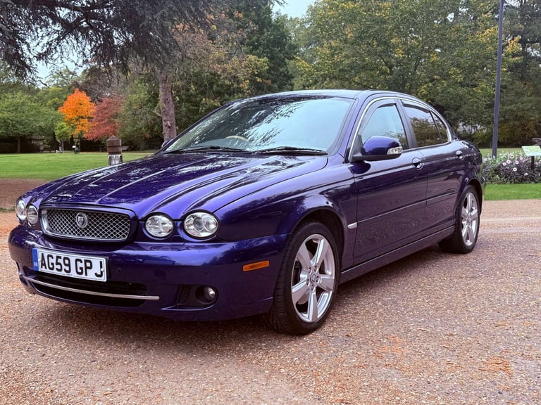 2010 Jaguar X-Type 2.2 X-Type Sovereign  Auto 4dr Saloon Diesel Automatic