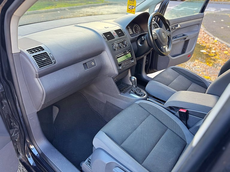 2011 Volkswagen Touran 2.0 TDI SE 5dr DSG MPV Diesel Automatic