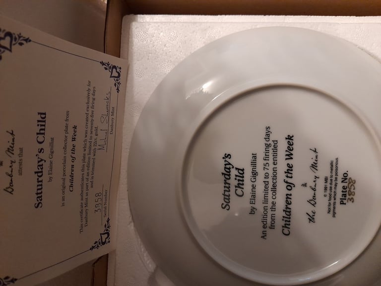 Wall plates 8 Limited Editions by Danbury Mint