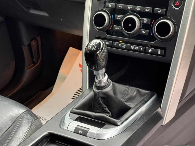 2016 Land Rover Discovery Sport 2.0 TD4 SE 4WD Euro 6 (s/s) 5dr ESTATE Diesel Manual