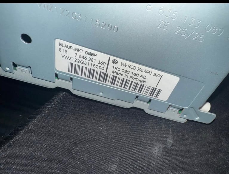 Vw Jetta 2005 radio 