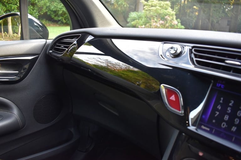 2017 DS Automobiles DS 3 1.2 PureTech 82 Elegance 3dr HATCHBACK PETROL Manual