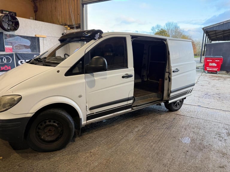 MERCEDES-BENZ VITO 2.1 111CDI Compact Panel Van SWB 5dr 2009