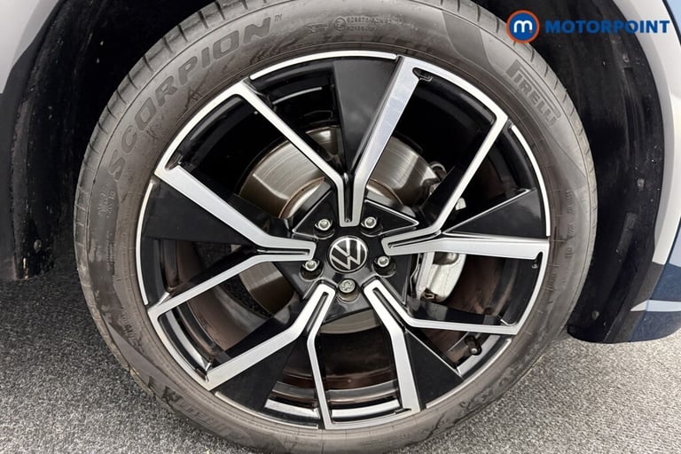 2025 Volkswagen Tiguan 2.0 TDI R-Line 5dr DSG SUV Diesel Automatic