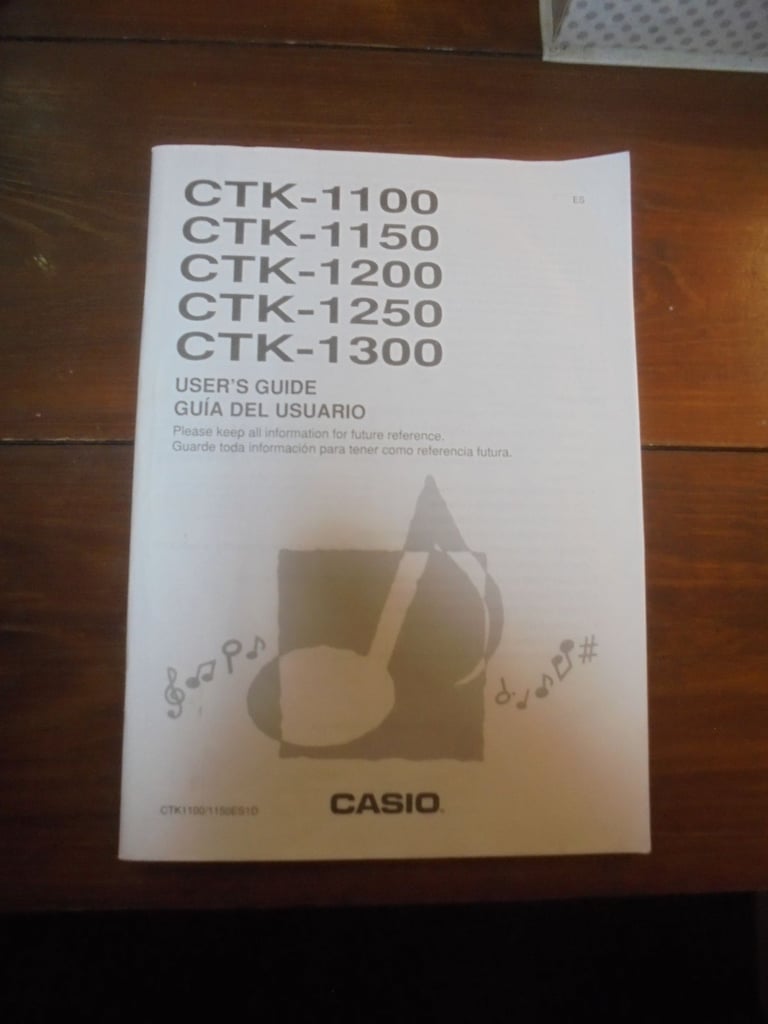 CASIO Piano/Keyboard + User's Guide & CASIO Song Book