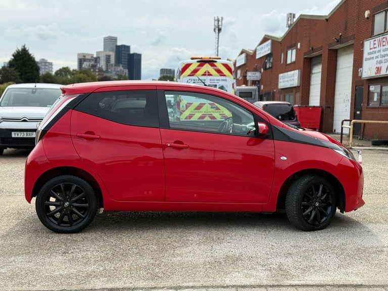 2017 Toyota AYGO 1.0 VVT-i x-style Euro 6 5dr HATCHBACK Petrol Manual