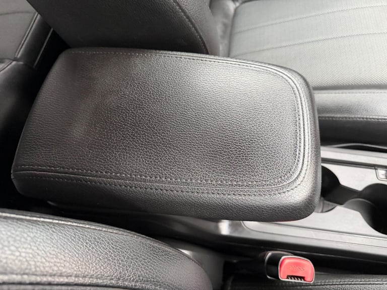 2015 Vauxhall Antara 2.2 CDTi Exclusiv 2WD Euro 5 (s/s) 5dr HATCHBACK Diesel Manual