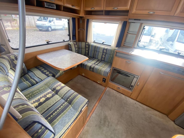 HYMER NOVA - 2001 - FIXED BED - 4 BERTH - BARGAIN BE QUICK 