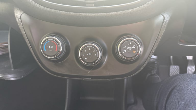 2016 Vauxhall Viva 1.0 SE 5dr [A/C] Petrol Hatchback Hatchback Petrol Manual