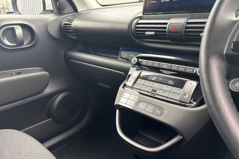 2025 Hyundai INSTER Long Range 49kWh 02 SUV 5dr Electric Auto (115 ps) SUV Electric Automatic