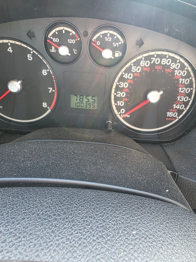Ford, FOCUS, Hatchback, 2005, Manual, 1596 (cc), 5 doors
