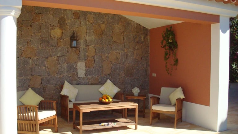 Algarve Portugal, Luxury Villa for Rent, Superb Coastal Views, Infinity Pool.
