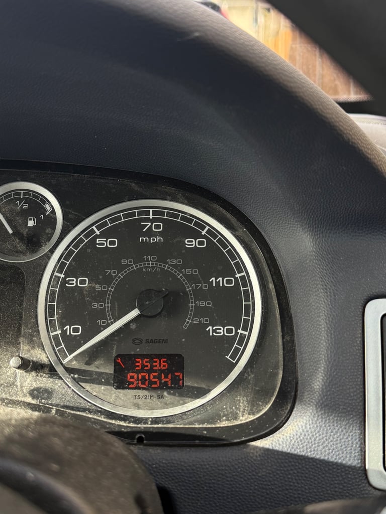 Peugeot, 307, S, Hatchback, 2004, Manual, 1587 (cc), 5 doors, 90k miles