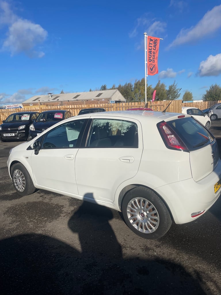 2014 Fiat Punto 1.2 Pop 5dr [Start Stop] HATCHBACK Petrol Manual