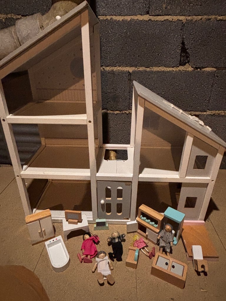 Dolls house 