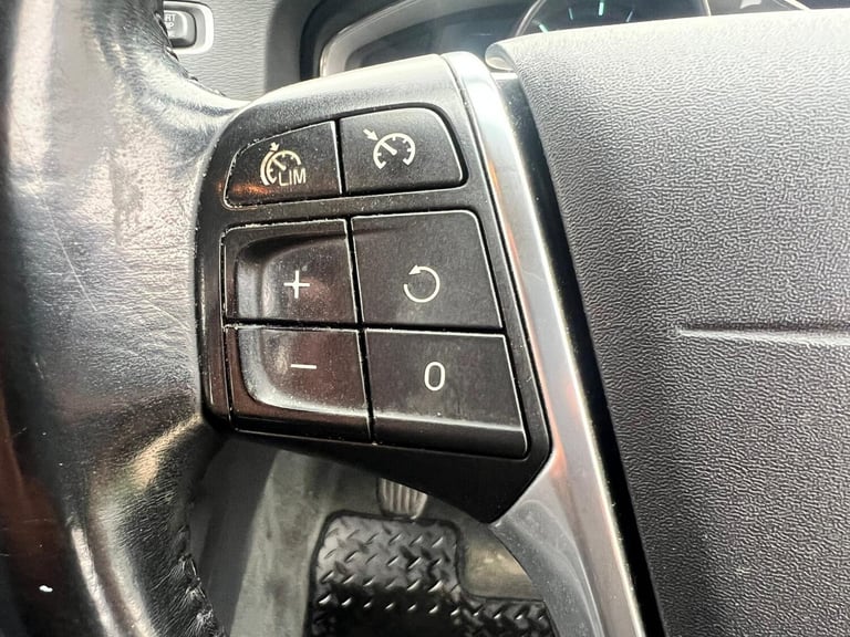 2013 Volvo V60 2.0 D3 SE Lux Euro 5 (s/s) 5dr ESTATE Diesel Manual