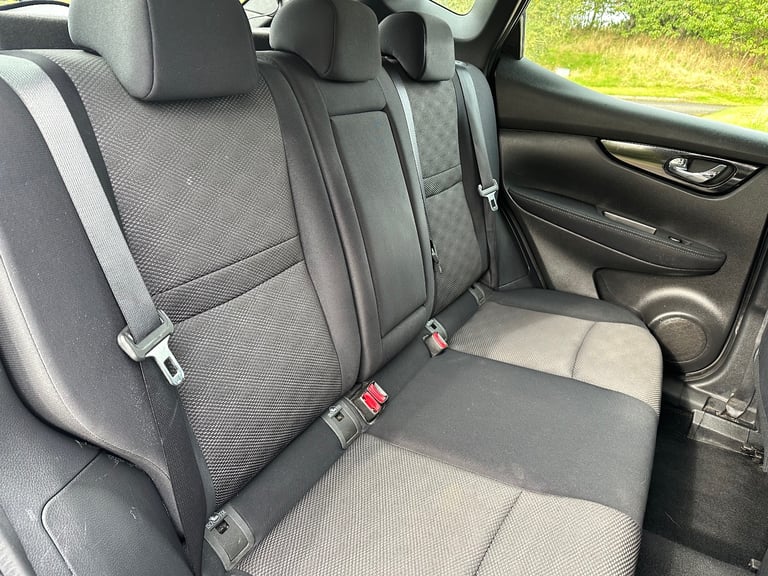 Nissan, QASHQAI, Hatchback, 2015, Manual, 1197 (cc), 5 doors