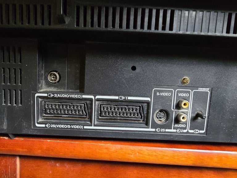 Toshiba 2102TB 21" CRT TV For Retro Gaming, great condition with remote