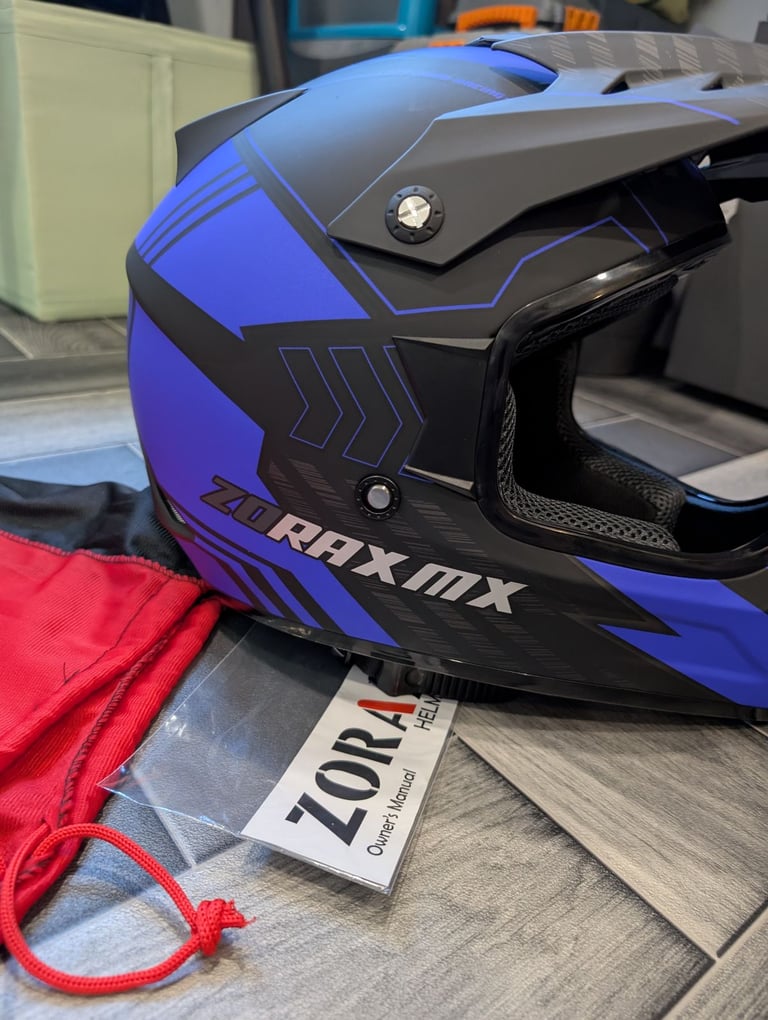 ZORAX X307 Motocross helmet with gloves, blaclava and racing google