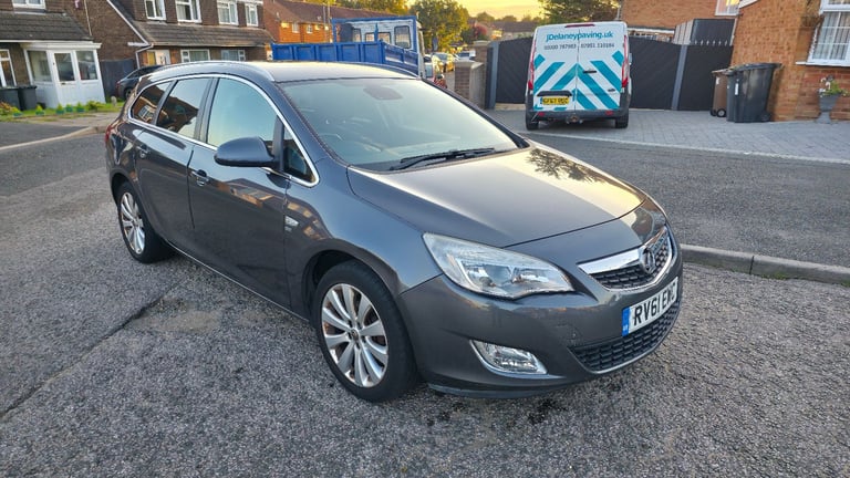 image for Vauxhall, ASTRA, Estate, 2011, Other, 1598 (cc), 5 doors
