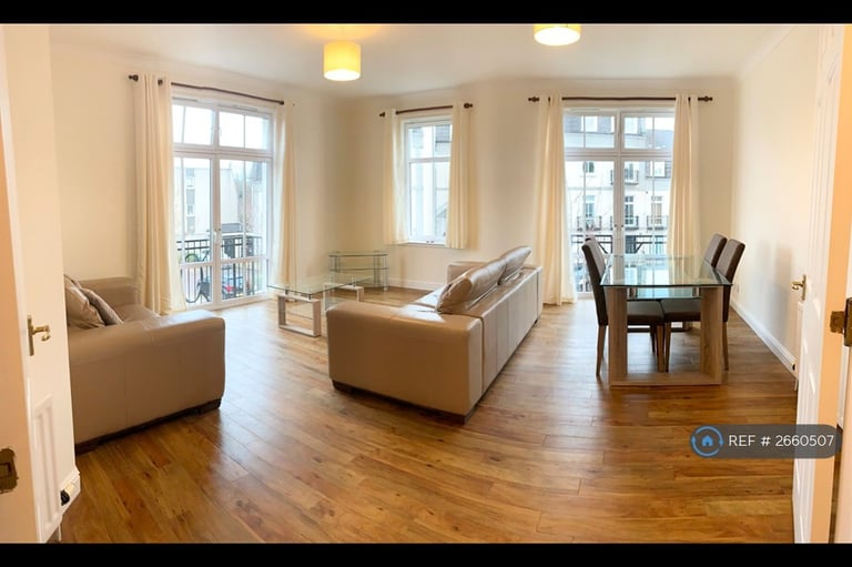 2 bedroom flat in Great Western Road, Aberdeen, AB10 (2 bed) (#2660507)
