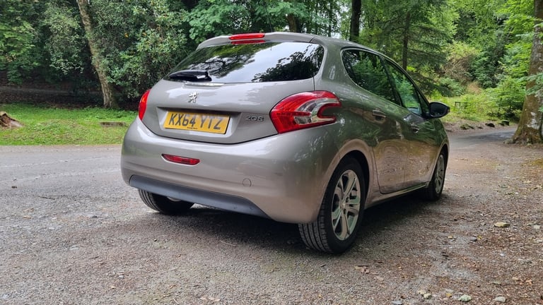 2014 Peugeot 208 1.4 HDi Allure 5dr HATCHBACK Diesel Manual