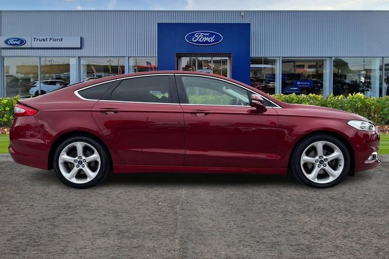 2016 Ford Mondeo 2.0 TDCi Titanium 5dr ** Sync 2 - Bluetooth / USB Connection ** Manual Hatchback...
