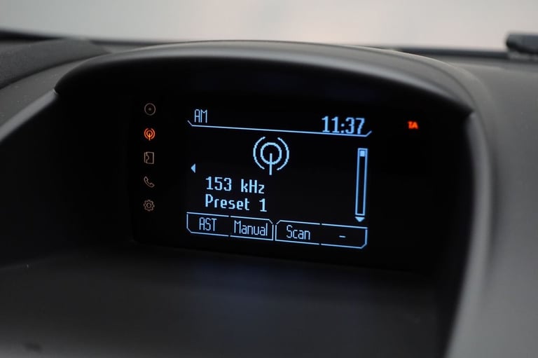 2013 Ford Fiesta 1.6 TDCi Zetec S Hatchback 3dr Diesel Manual Euro 5 (95 ps) Hatchback Diesel Manual