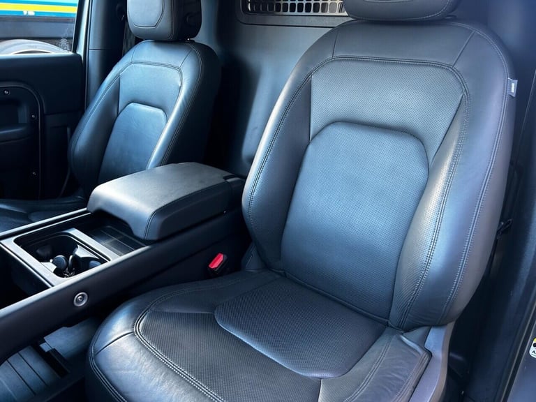 2023 Land Rover Defender 3.0 D250 Hard Top HSE Auto PANEL VAN DIESEL Automatic