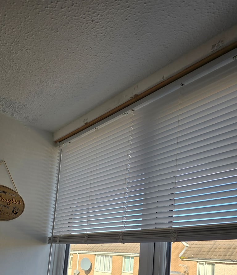 Venetian white blinds
