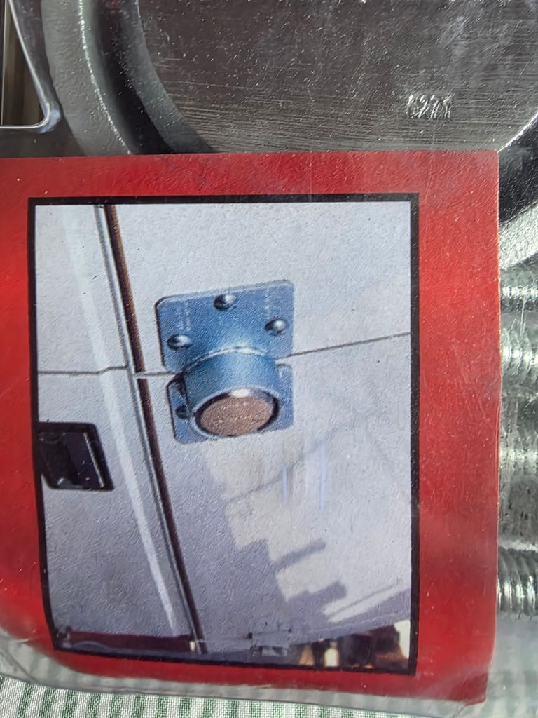 2 x MASTER LOCK VAN 6271 Padlock 736D High Security Bomb Lock level 10 Secure Door