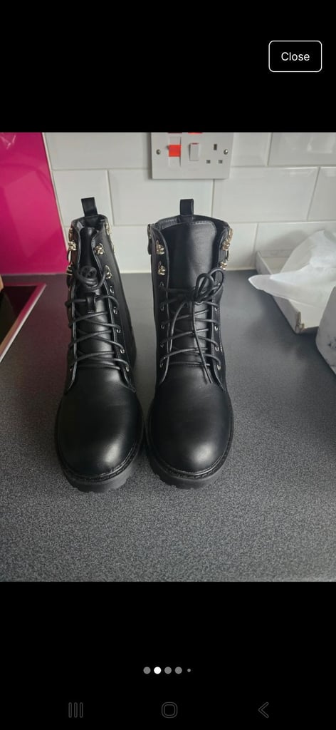 XY LONDON WOMENS BOOTS SIZE 8 BRAND NEW 