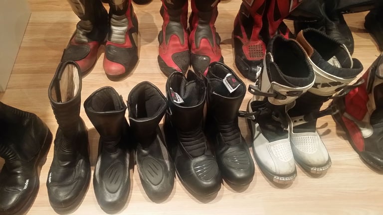 East London Motorcycle Clothing – ALL TYPES – SEE PHOTOS – EAST LONDON - 750