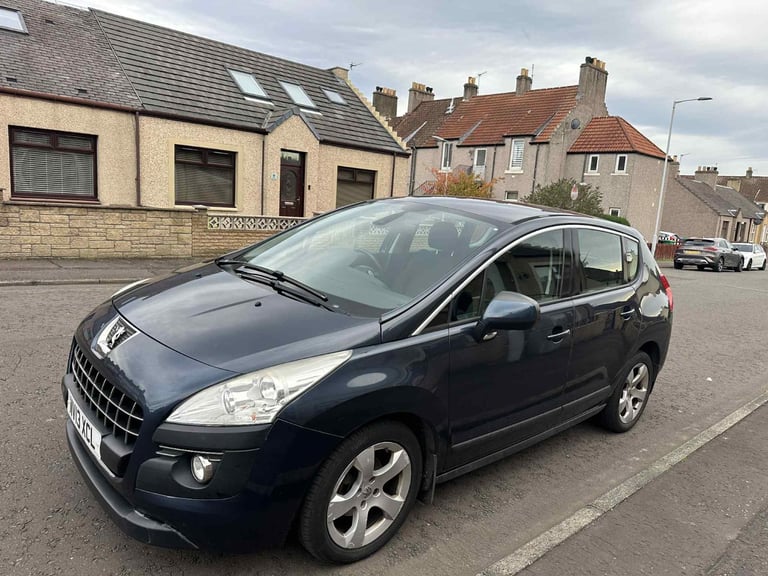 Peugeot, 3008, Hatchback, 2013, Semi-Auto, 1560 (cc), 5 doors