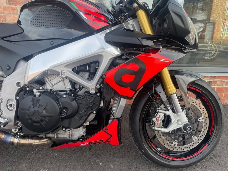 Aprilia Tuono rr 1100