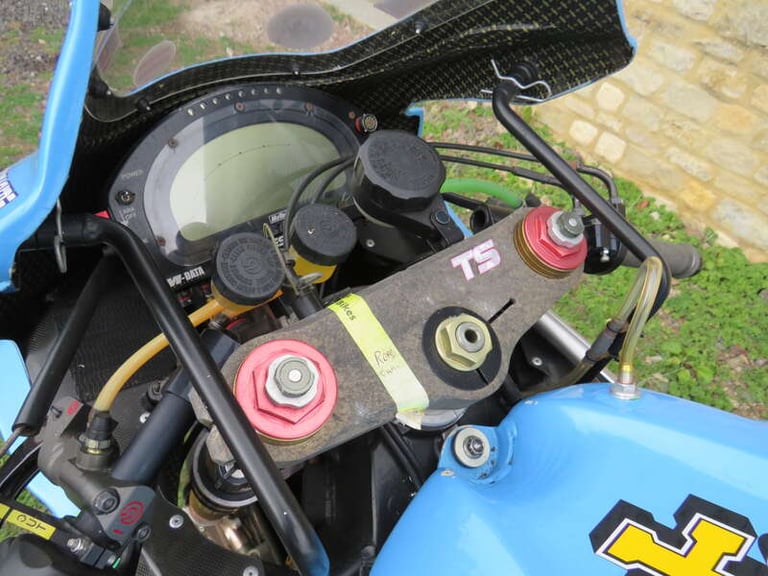  Suzuki GSX-R1000 K8 BSB Manual