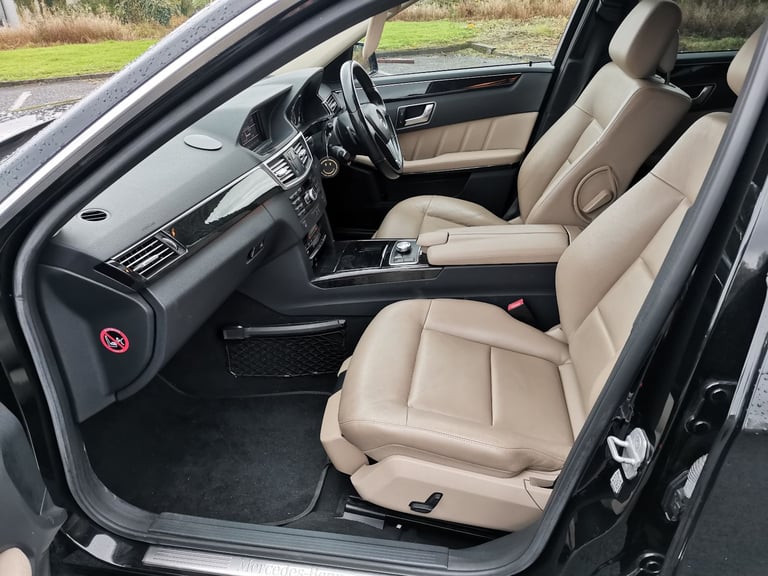 2013 MERCEDES BENZ E CLASS E300 BLUETEC HYBRID AUTO ELECTRIC/DIESEL 200BHP 7G-TRONIC 1 YEAR M,O,T